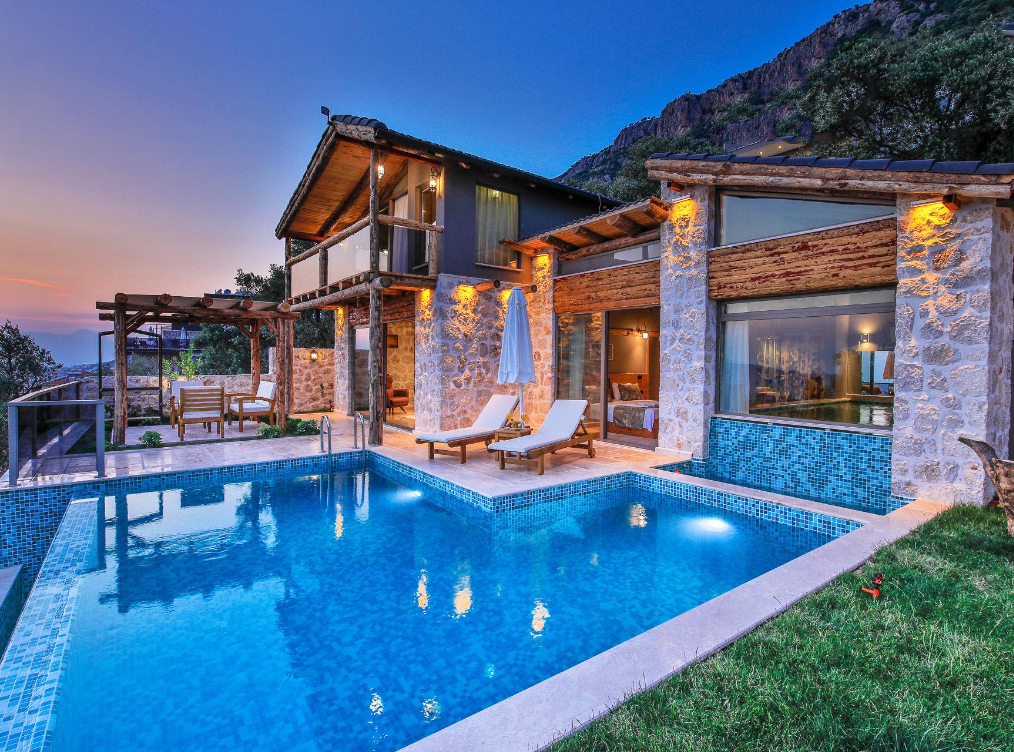 Günlük Havuzlu Villa Kiralama ile Tatilin Keyfini Çıkarın